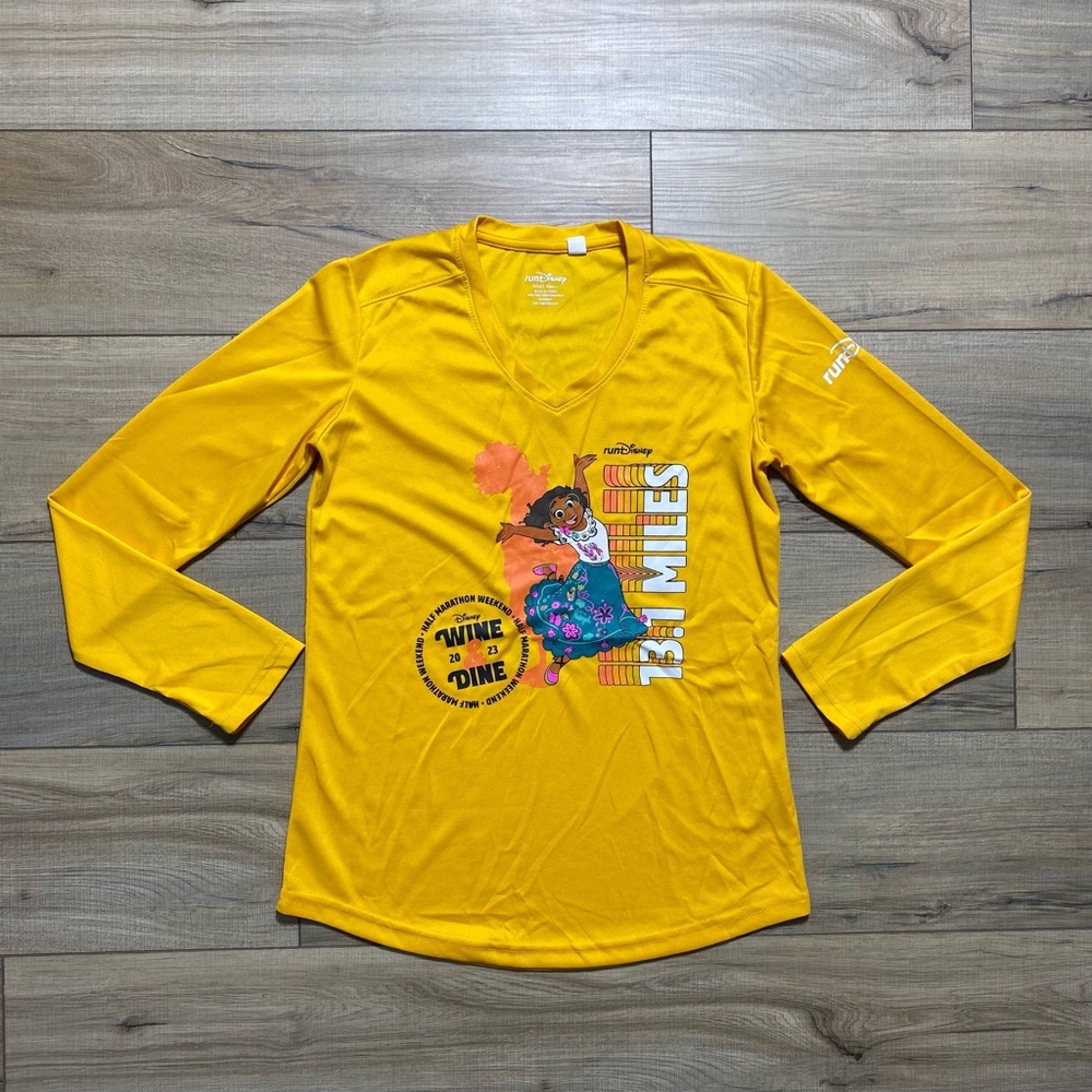 Run Disney Womens 2023 Half Marathon Encanto Mirabel Wine And Dine Shirt Small